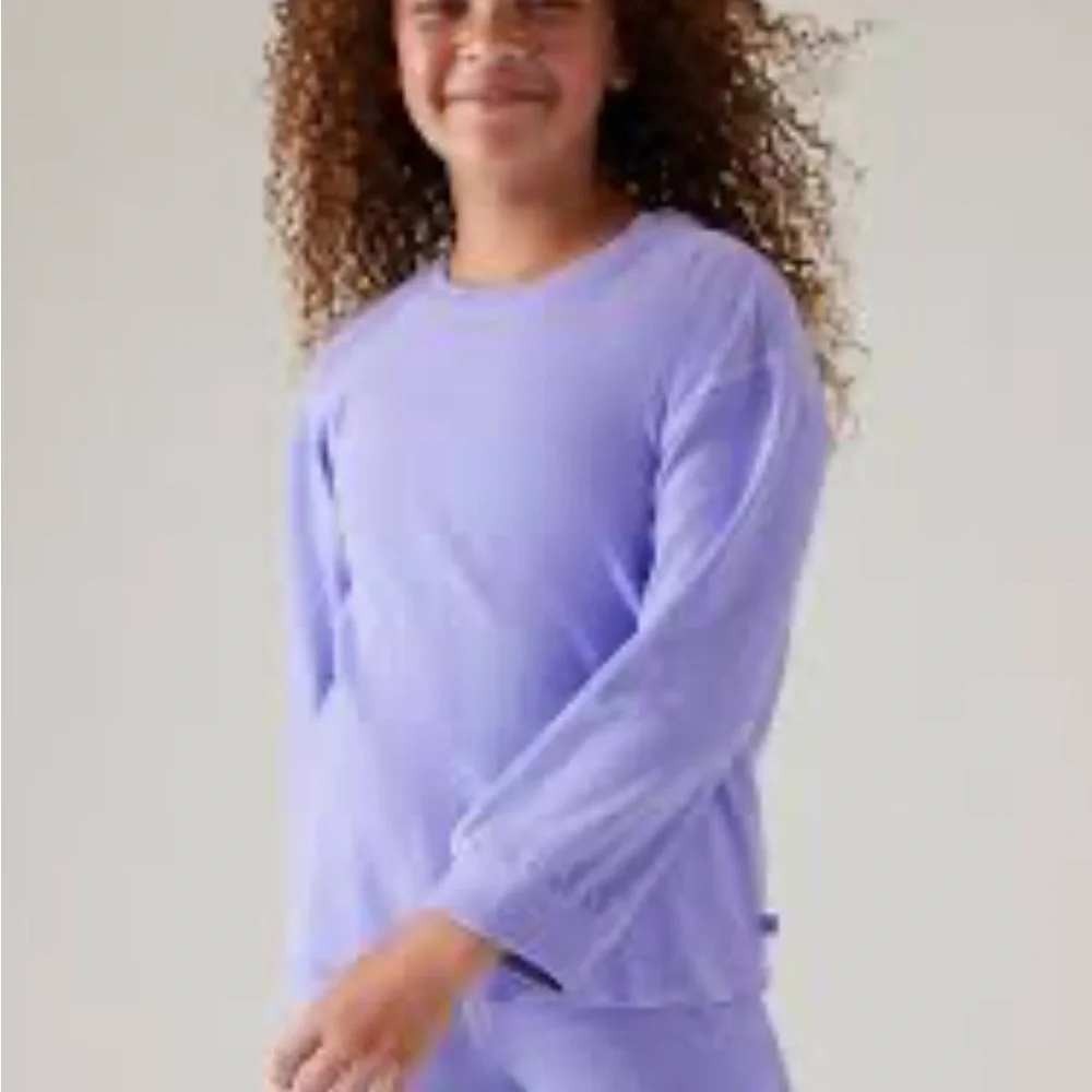 Athleta Change Maker Sweatshirt Girl Top Purple Ribbed Slub Knit Girls M 8-10